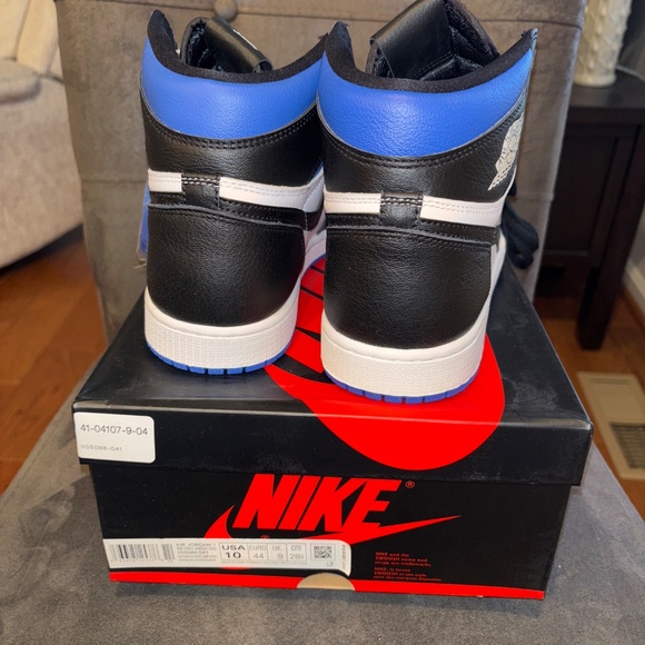 Men’s NIB NEW Nike Air Jordan1 Retro Hi OG Royal Toe Sneakers Size USA 10 - Picture 6 of 7